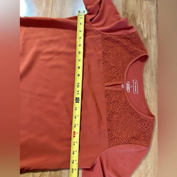 Van Heusen Lace Tunic Top - Size M - Picture 5 of 6